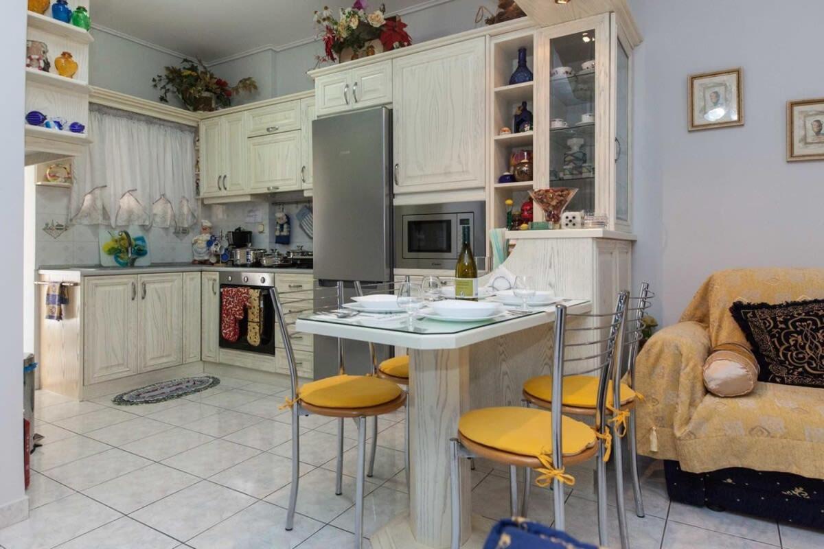 Chrisoupoli Cheerful 2 Bd With Balcony Apartment